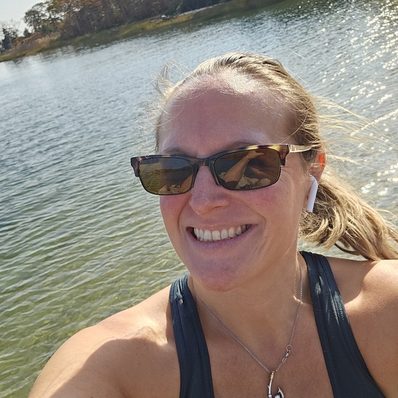 Meet your Posher, Corrin - Picture 2 of 3